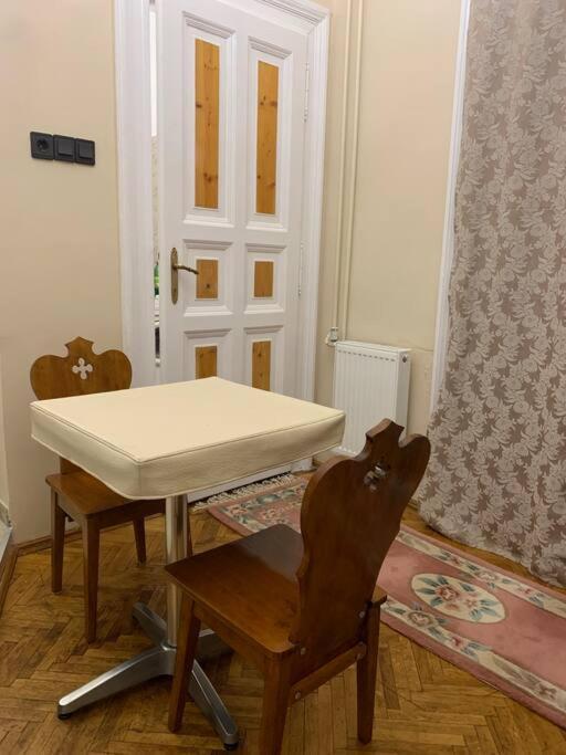 Central Location For One Person Budapeşte Dış mekan fotoğraf